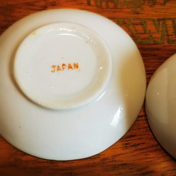 Vintage Japan Miniature Ceramic Tea Cup and Saucer Girl in Big Hat with Kitties - Picture 7 of 16